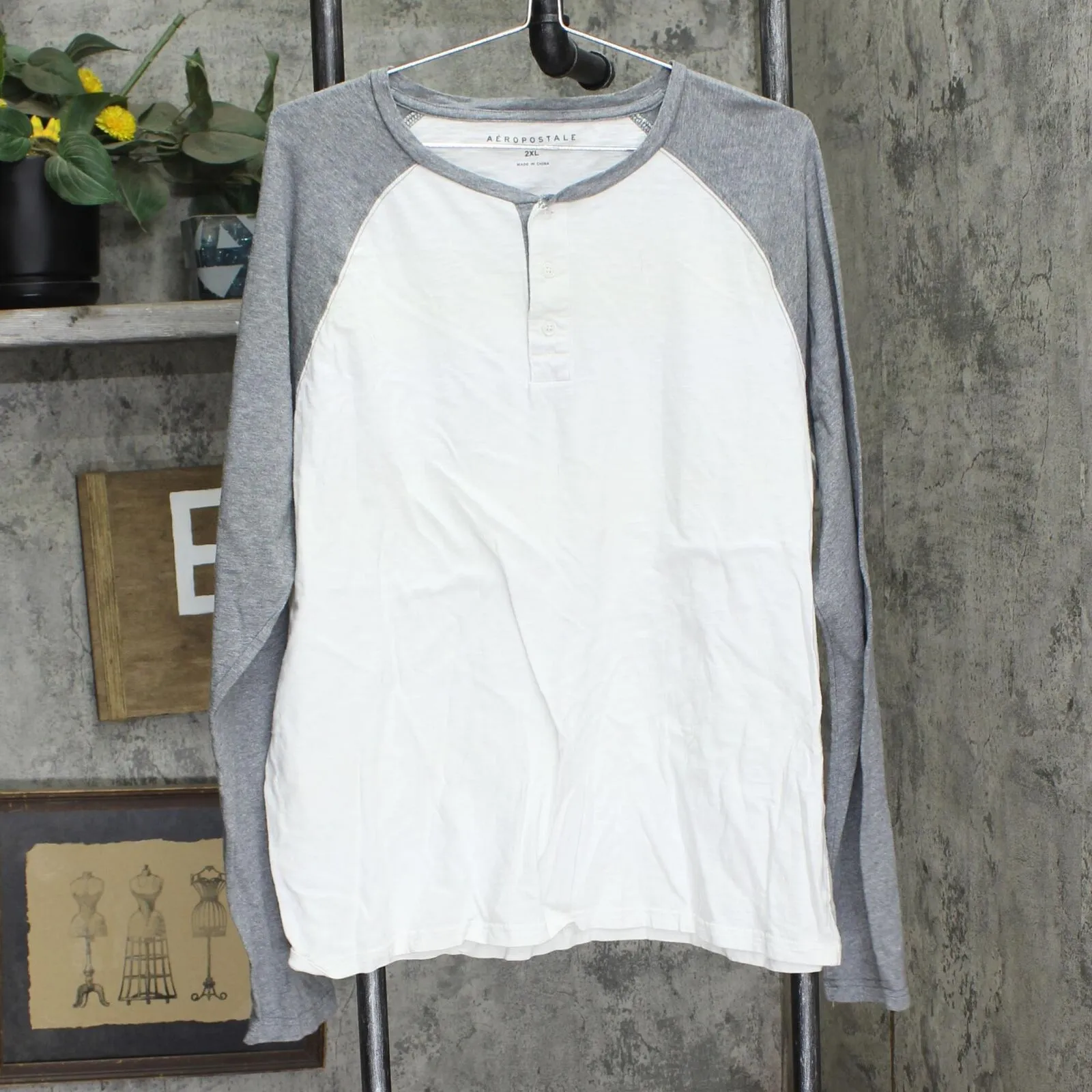 Aeropostale Mens Cotton Colorblock Long Sleeve Henley Shirt White / Gray 2XL