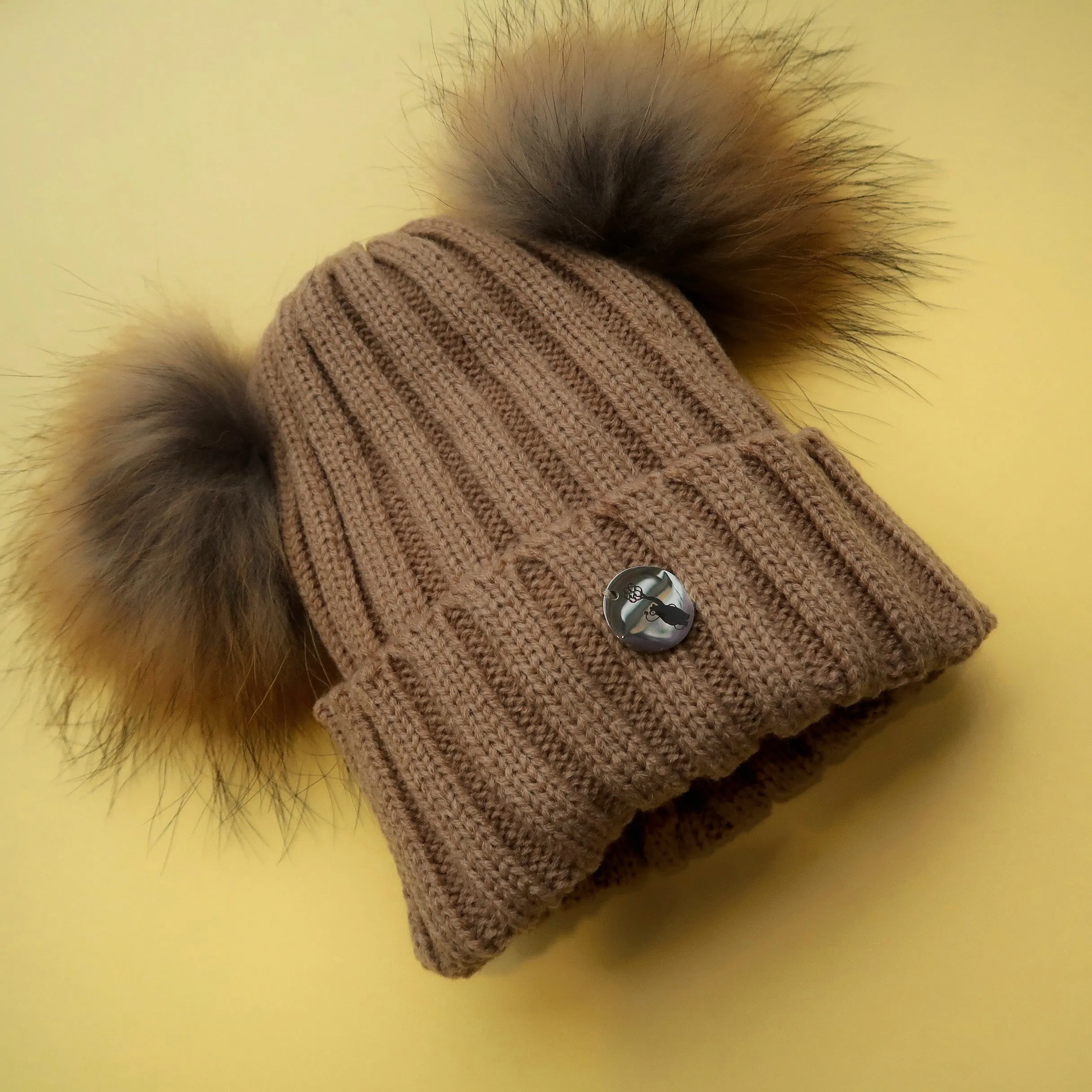 B&B Double Pom Pom - Peanut