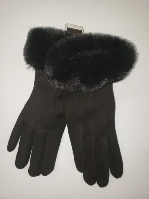Black Fuzzy Gloves Coco & Carmen