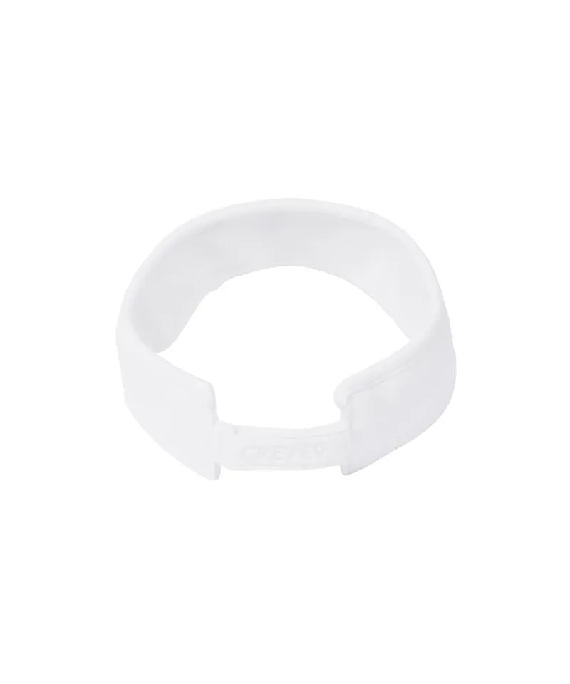 CREVE NINE: Ear-Shaped Fur Visor - White