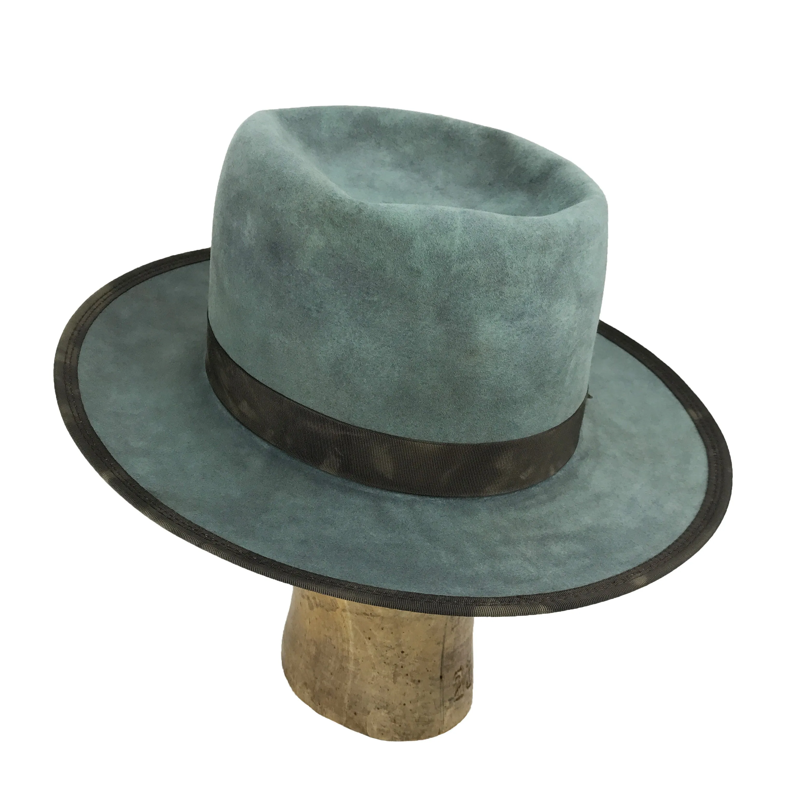 "aqua velvet" 7 1/2