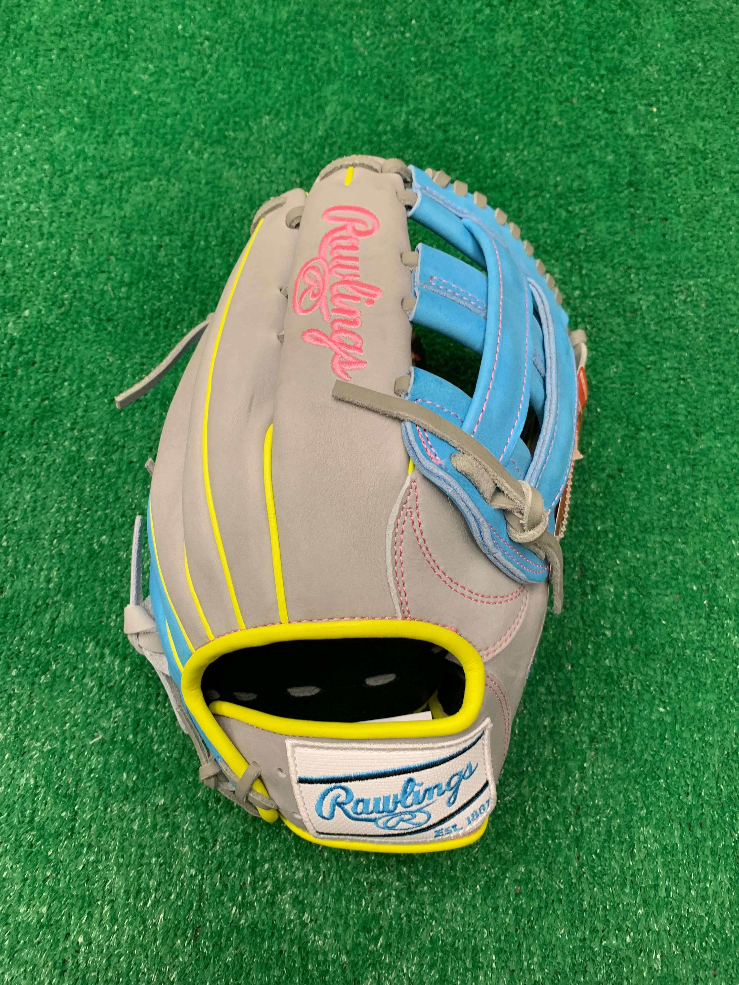 Rawlings Heart of the Hide February 2024 "Gold Glove Club" 12.75" Baseball Glove