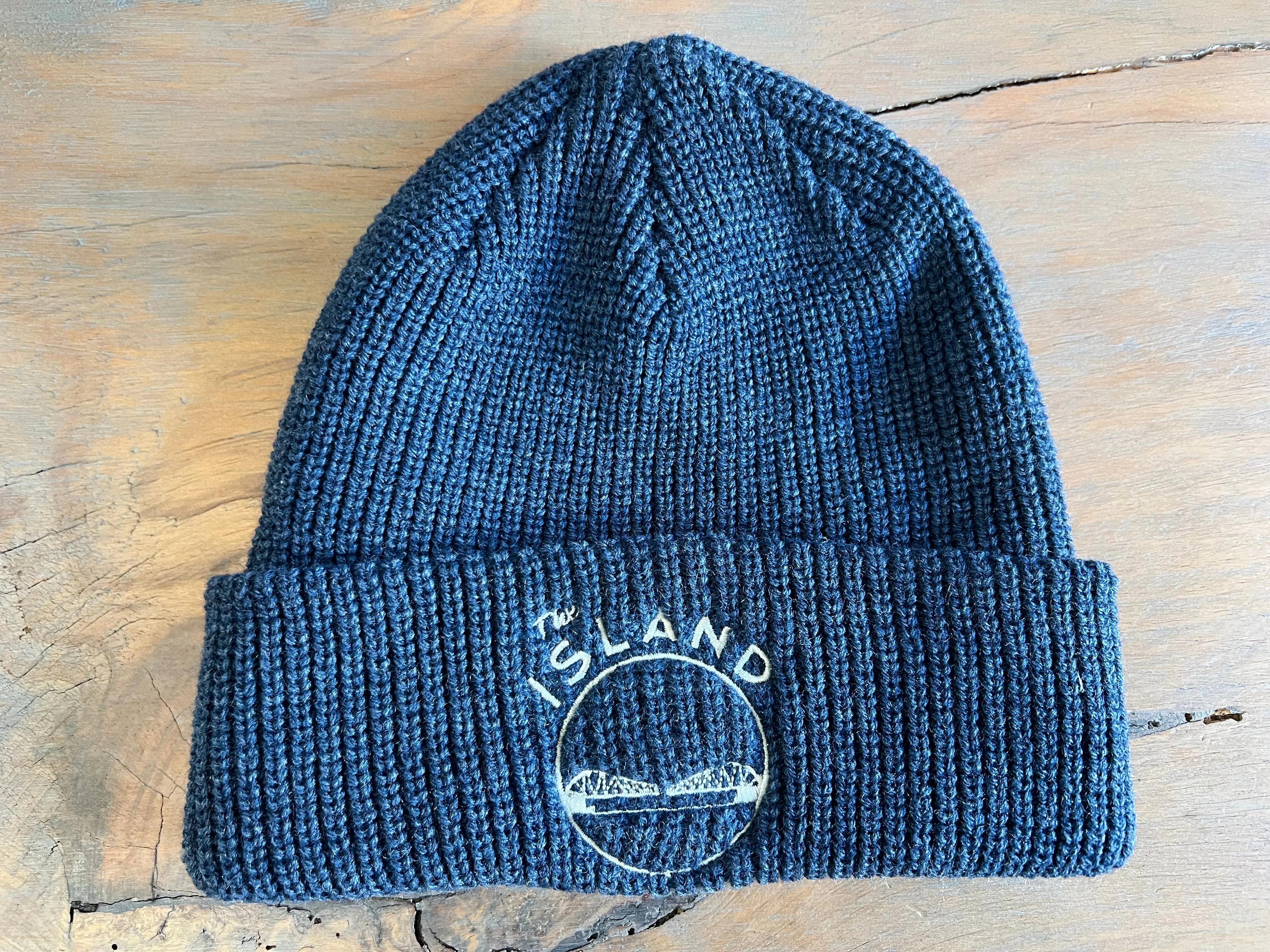 THE ISLAND CHUNKY KNIT BEANIE