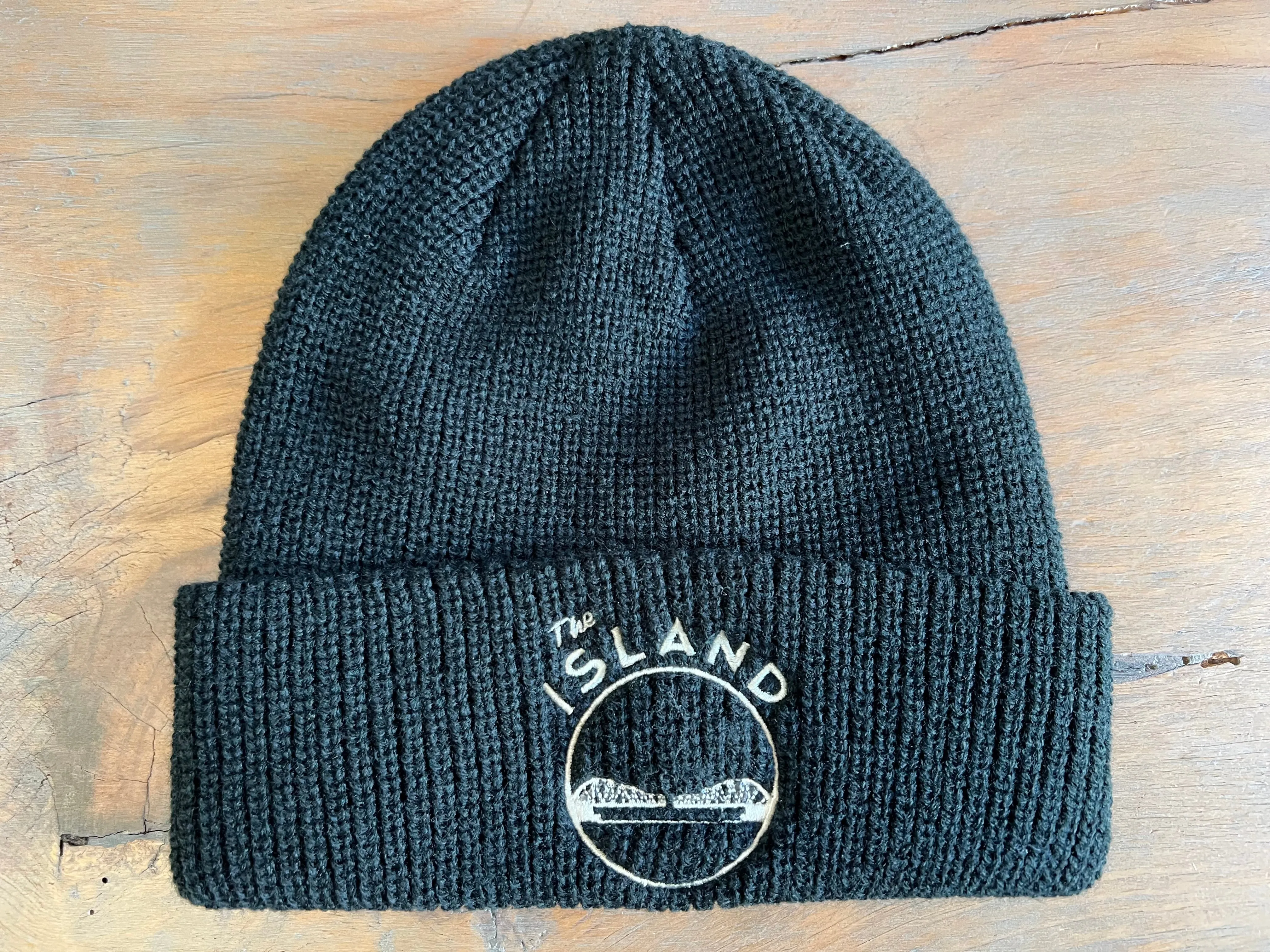 THE ISLAND CHUNKY KNIT BEANIE
