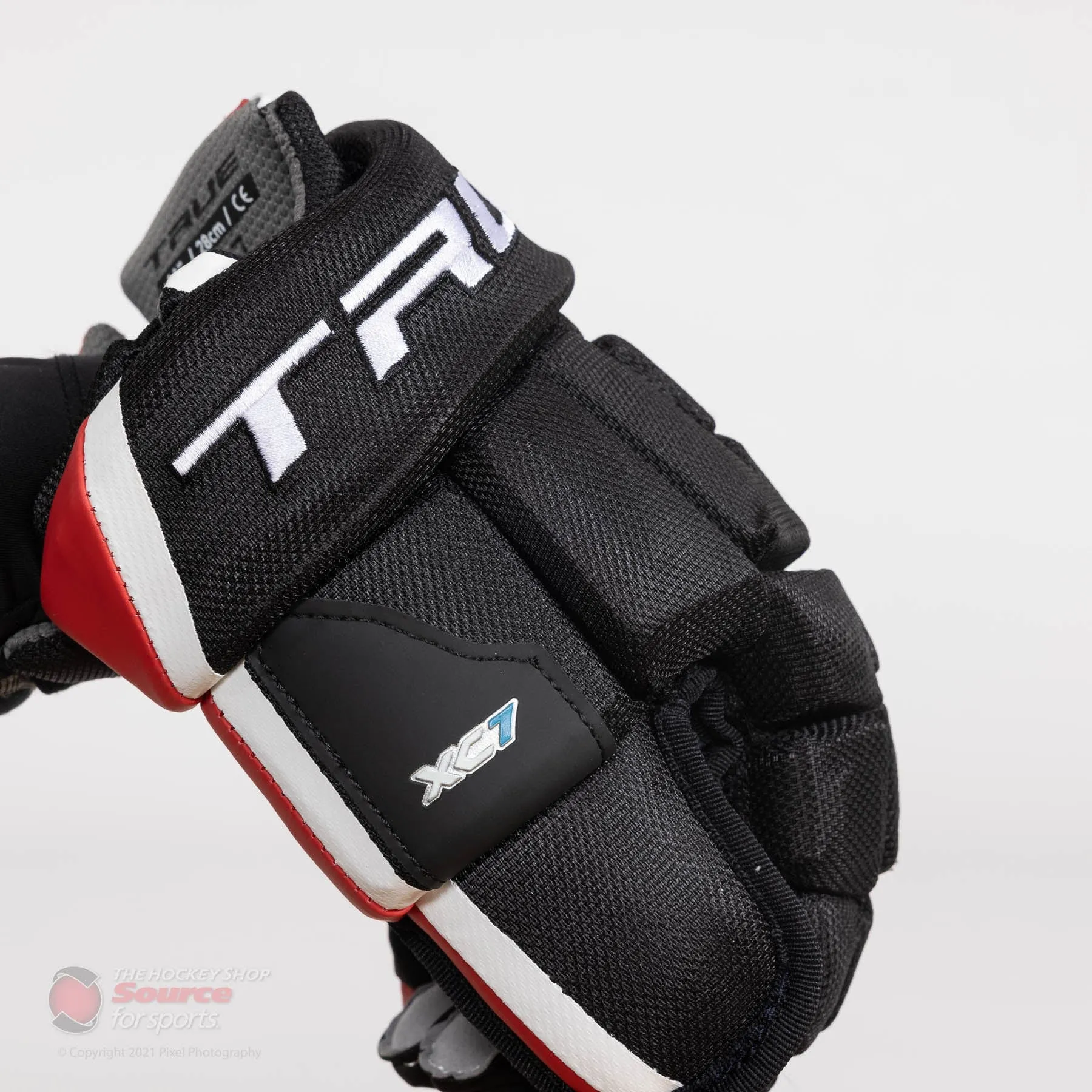 TRUE XC7 Junior Hockey Gloves
