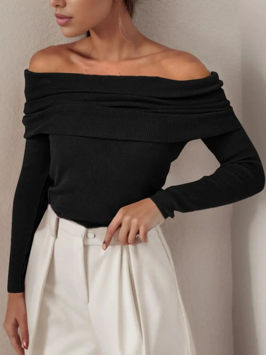 'Viatrix' Wool Knit Off-Shoulder Sweater