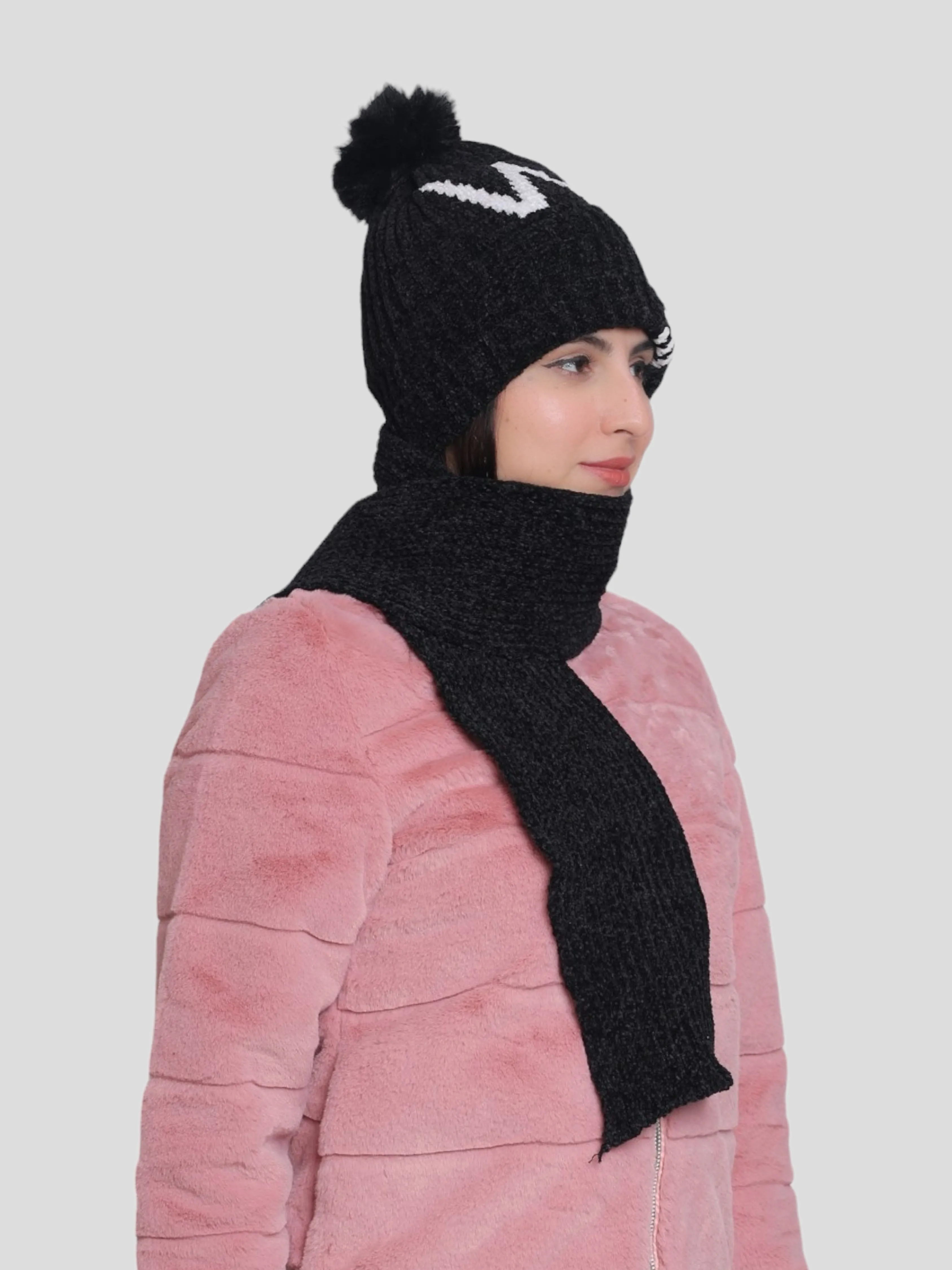 Youth Robe Women's Cap with Muffler (Black)